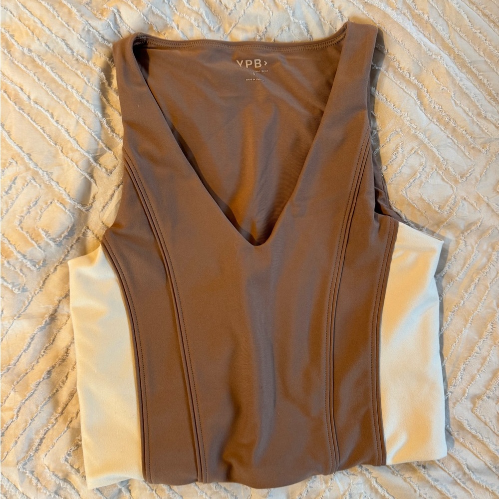 Abercrombie and Fitch size medium sports bra